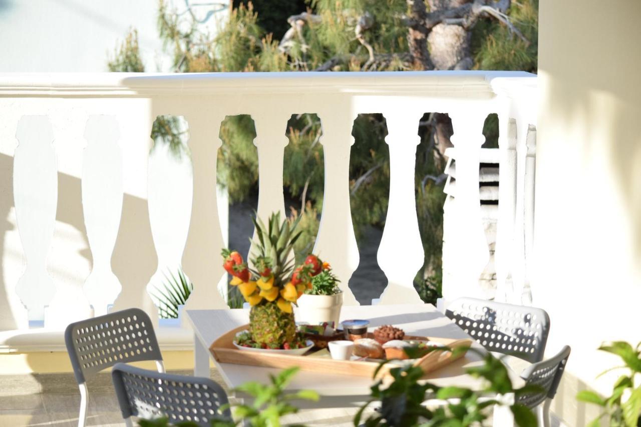 Dolcesosta B&B Marina Di Pulsano エクステリア 写真
